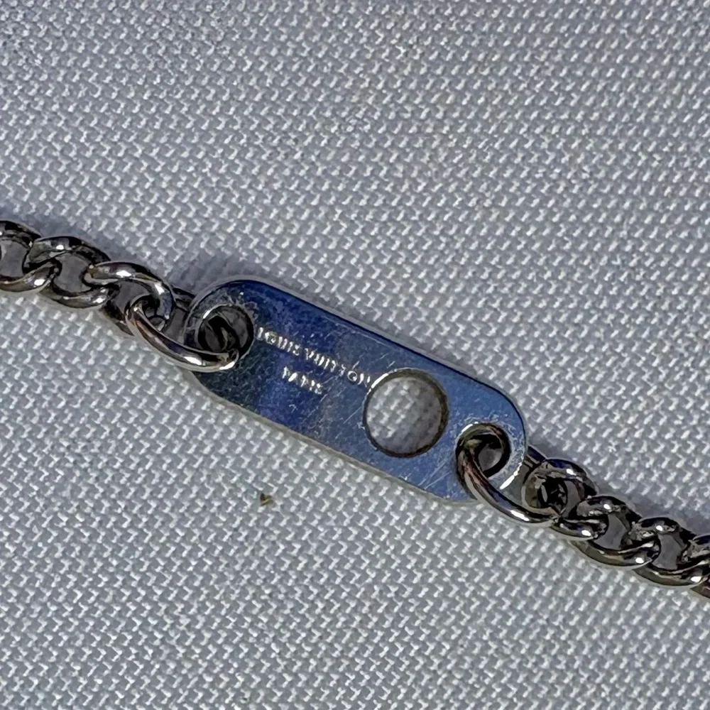 LV Instinct Enamelled Charm Necklace Silver and 4 shades of Blue - Picture 7 of 9